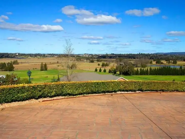 Second view of Homely house listing, 21 The Outlook, Kirkham NSW 2570
