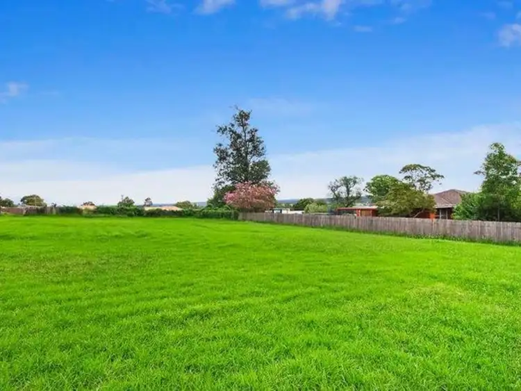 4 Burragorang Street, The Oaks NSW 2570