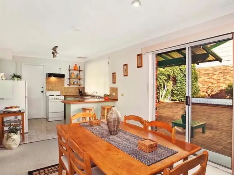 8 Goodenough Street, Glenfield NSW 2167