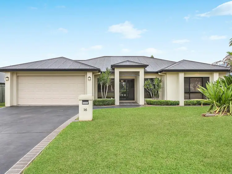16 Mather Street, Highfields QLD 4352