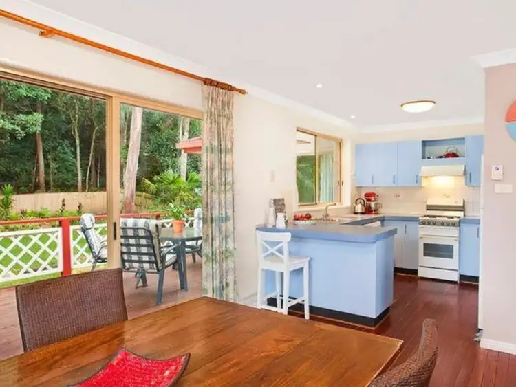 Second view of Homely house listing, 10 Kauri Court, Ourimbah NSW 2258