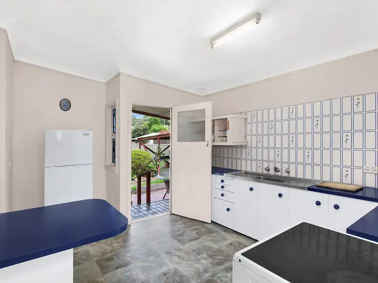 Second view of Homely house listing, 9 Noonan Point Avenue, Point Clare NSW 2250