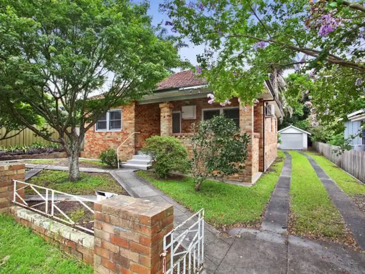 7 Auburn Street, Point Frederick NSW 2250