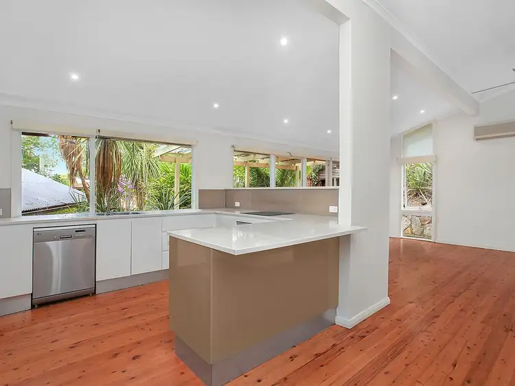 11 Alison Road, Springfield NSW 2250