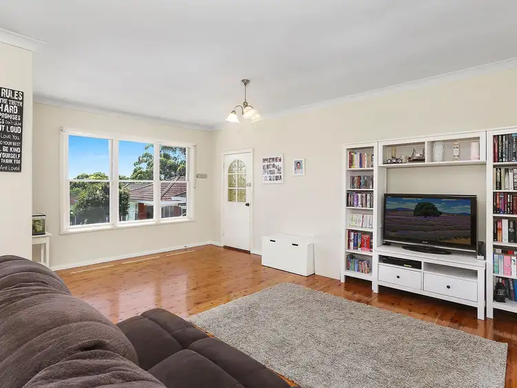 Main view of Homely villa listing, 6/10 Valda Street, Bexley NSW 2207