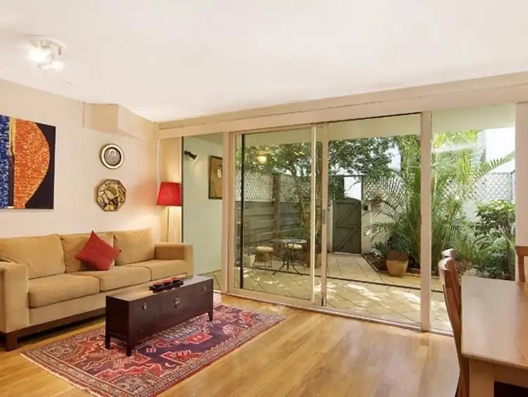 Main view of Homely townhouse listing, 15/11 Rosebank Street, Glebe NSW 2037