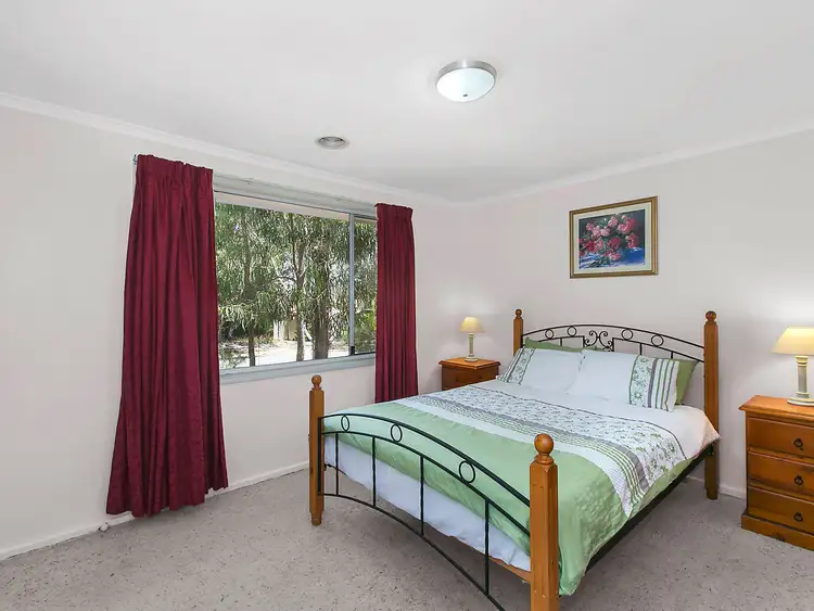 Fifth view of Homely house listing, 95 Summerland Circuit, Kambah ACT 2902