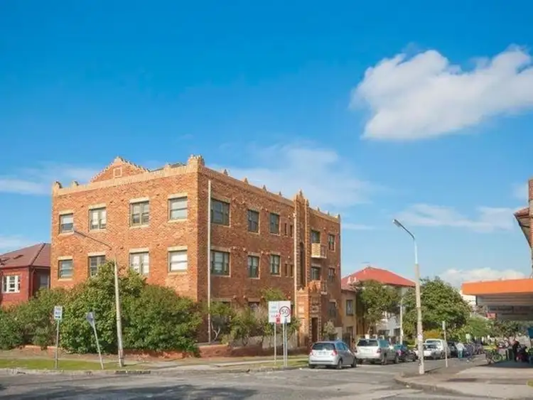 2/1 Brighton Boulevard, Bondi Beach NSW 2026