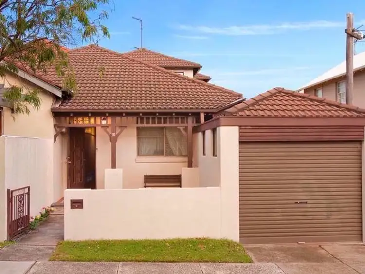 Sixth view of Homely house listing, 10 Illawong Avenue, Tamarama NSW 2026