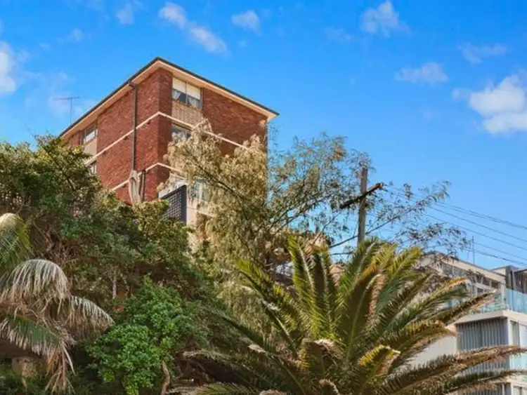 9/31 Carlisle Street, Tamarama NSW 2026