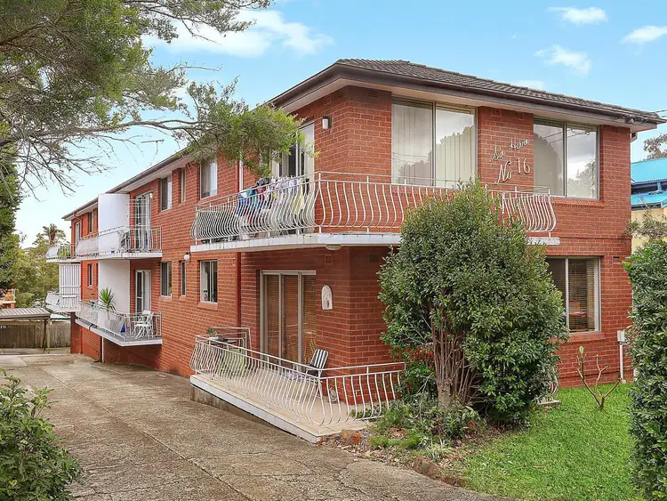 Fourth view of Homely apartment listing, 4/16 Wyadra Avenue, Freshwater NSW 2096