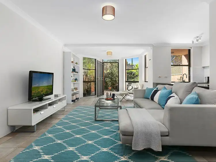 Main view of Homely apartment listing, 2/4 Edgecumbe Avenue, Coogee NSW 2034