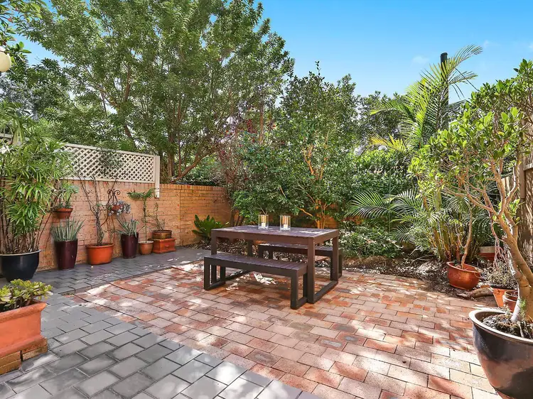 Second view of Homely apartment listing, 2/4 Edgecumbe Avenue, Coogee NSW 2034