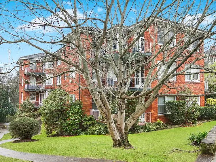 Third view of Homely apartment listing, 4/6 Milner Crescent, Wollstonecraft NSW 2065