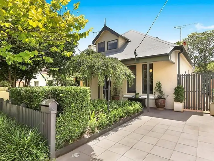 35 Rhodes Avenue, Naremburn NSW 2065