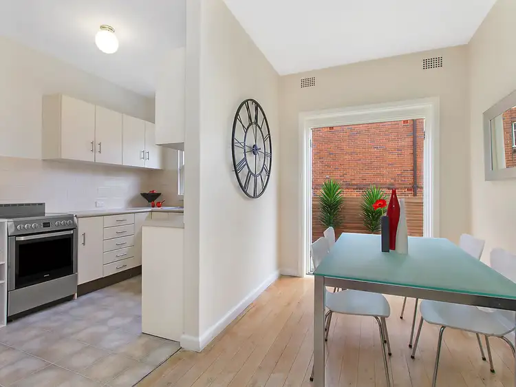 Fourth view of Homely apartment listing, 2/16 Macarthur Avenue, Crows Nest NSW 2065