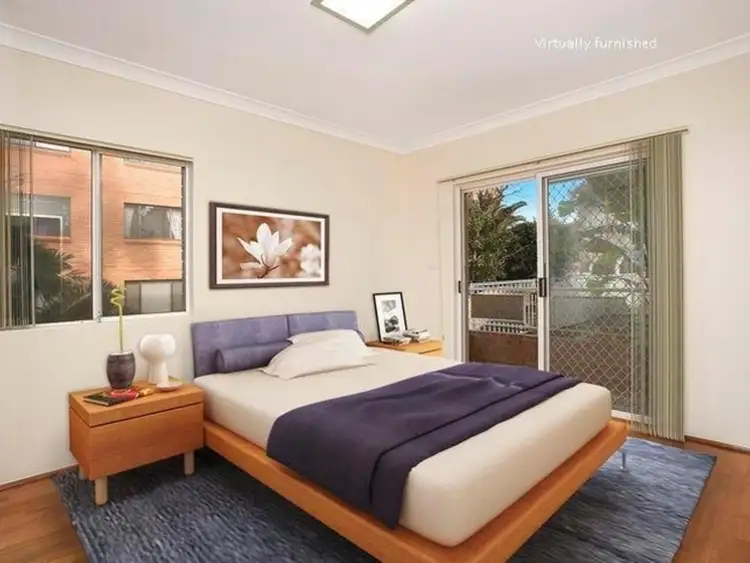 Third view of Homely apartment listing, 4/56 Seaview Street, Cronulla NSW 2230