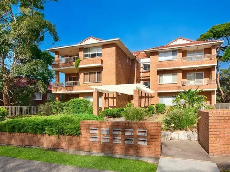 Fourth view of Homely apartment listing, 4/56 Seaview Street, Cronulla NSW 2230