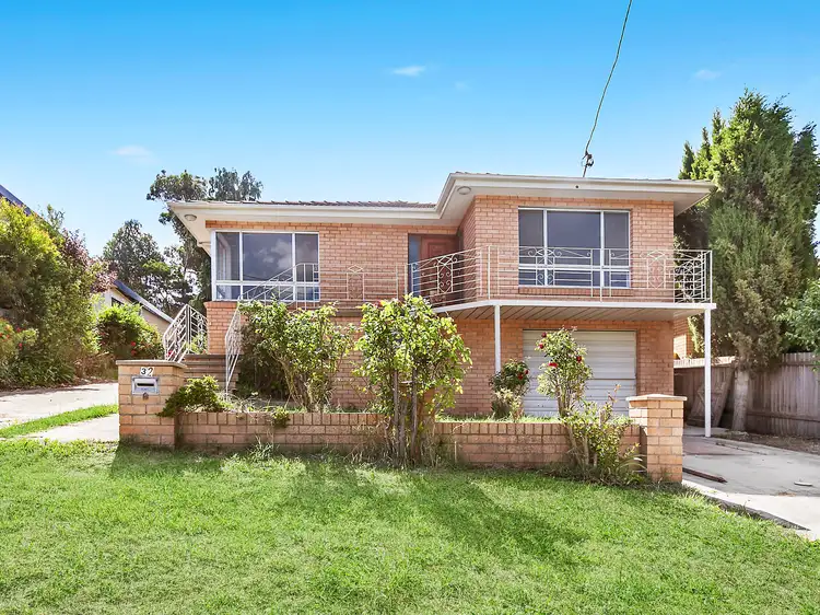 Main view of Homely house listing, 32 Cassidy Street, Queanbeyan NSW 2620