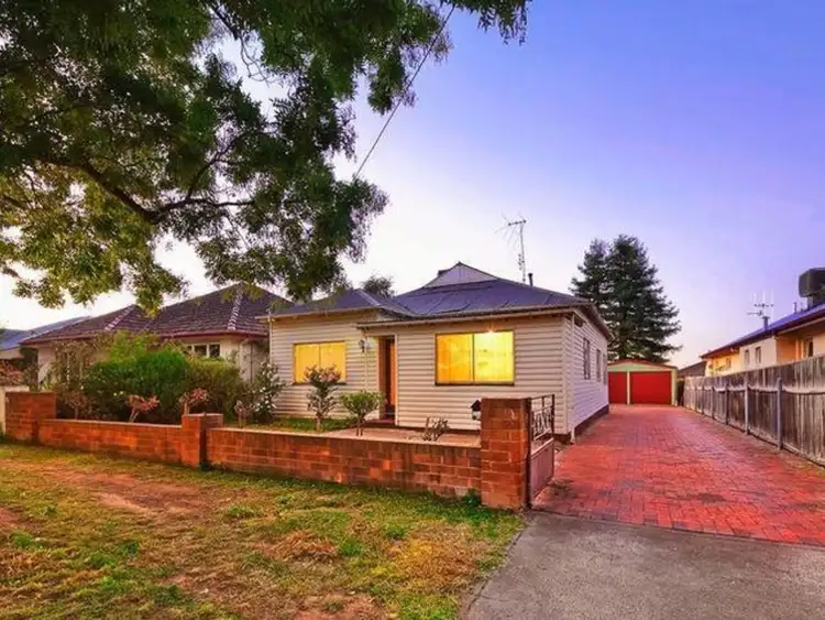 13 Park Street, Queanbeyan NSW 2620