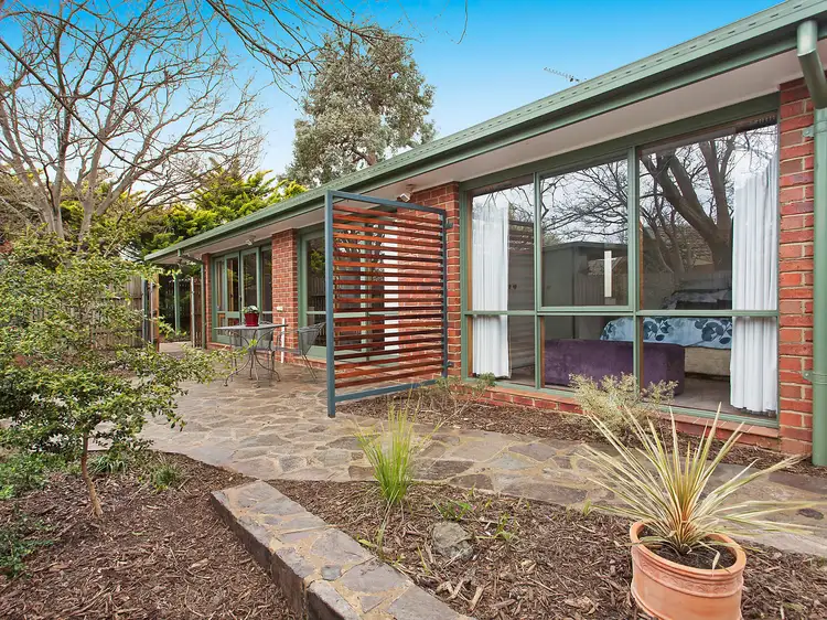 Main view of Homely townhouse listing, 2/7 Propsting Street, Curtin ACT 2605
