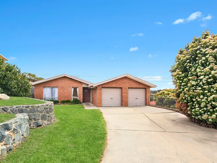 8 Ling Place, Karabar NSW 2620