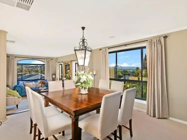 6 Euroka Place, Jerrabomberra NSW 2619