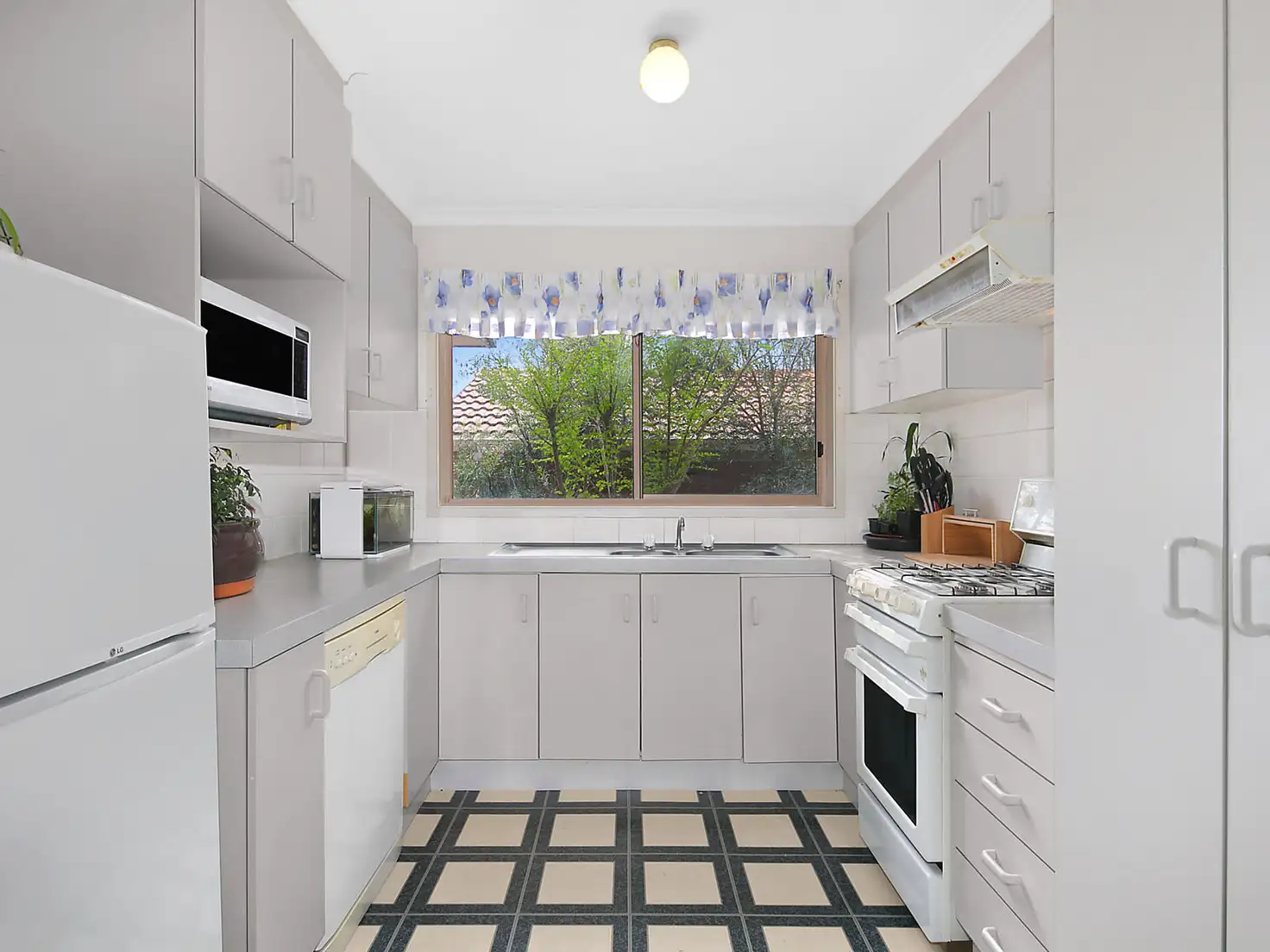 Main view of Homely townhouse listing, 11/19 Barracks Flat Drive, Queanbeyan NSW 2620