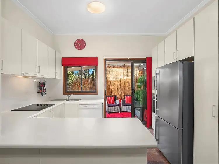 Main view of Homely townhouse listing, 2/9 Hybon Avenue, Queanbeyan East NSW 2620