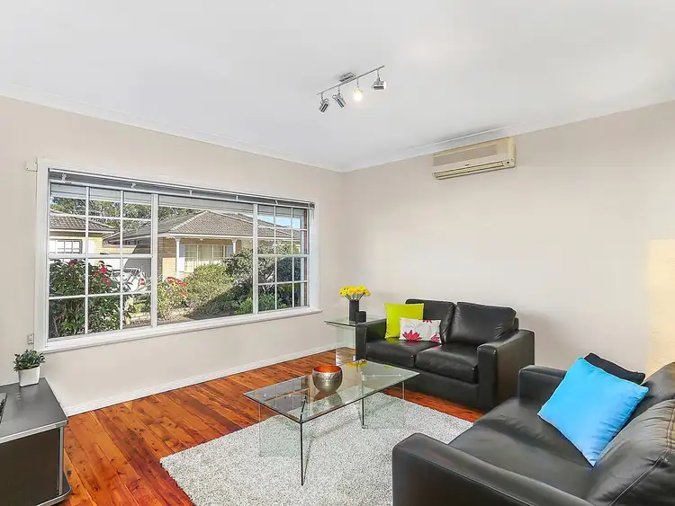 Fourth view of Homely villa listing, 2/77 Greenacre Road, Connells Point NSW 2221