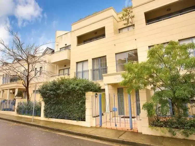 Fourth view of Homely apartment listing, 4/10 Cassins Avenue, North Sydney NSW 2060