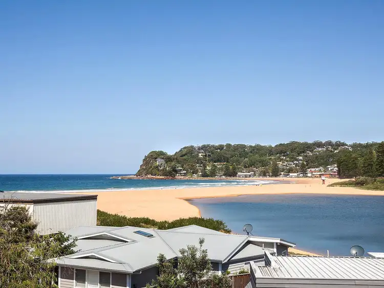 22 Bareena Avenue, North Avoca NSW 2260