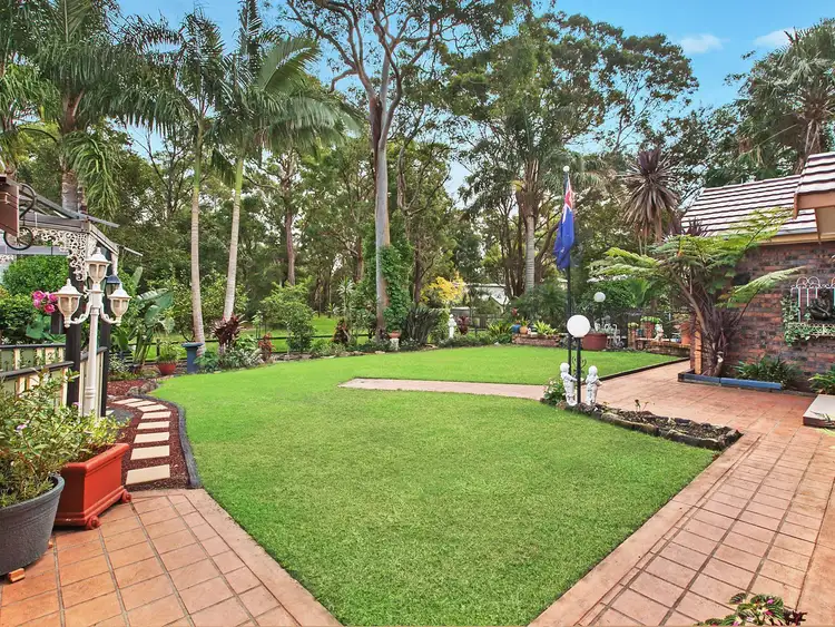 8 Wendie Close, Tumbi Umbi NSW 2261