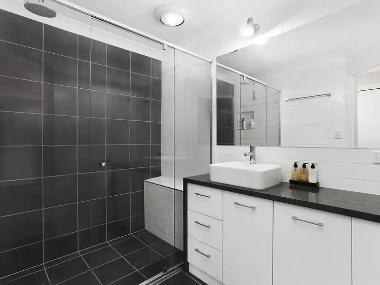 Fourth view of Homely apartment listing, 2/21 Richmond Road, Morningside QLD 4170