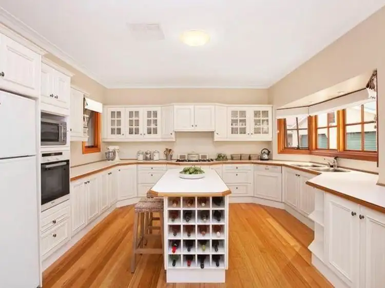 12 Maple Crescent, Jerrabomberra NSW 2619