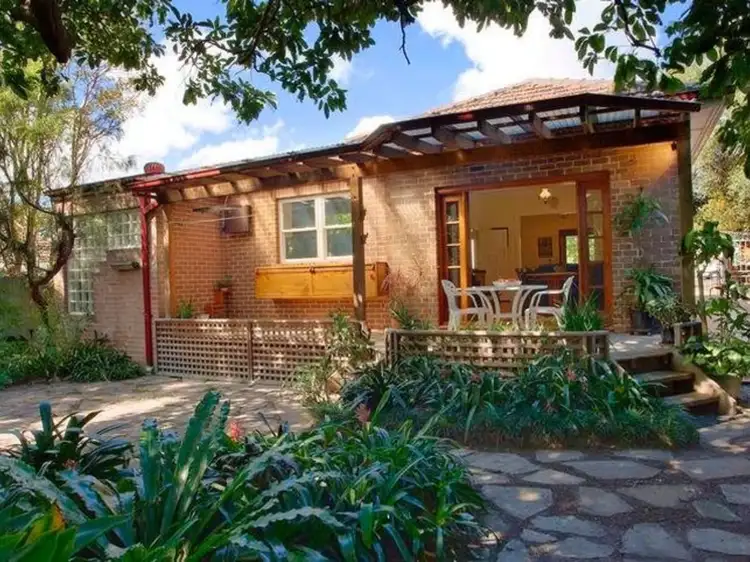 6 Waterside Crescent, Earlwood NSW 2206