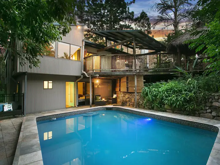 161 Chapel Hill Road, Chapel Hill QLD 4069