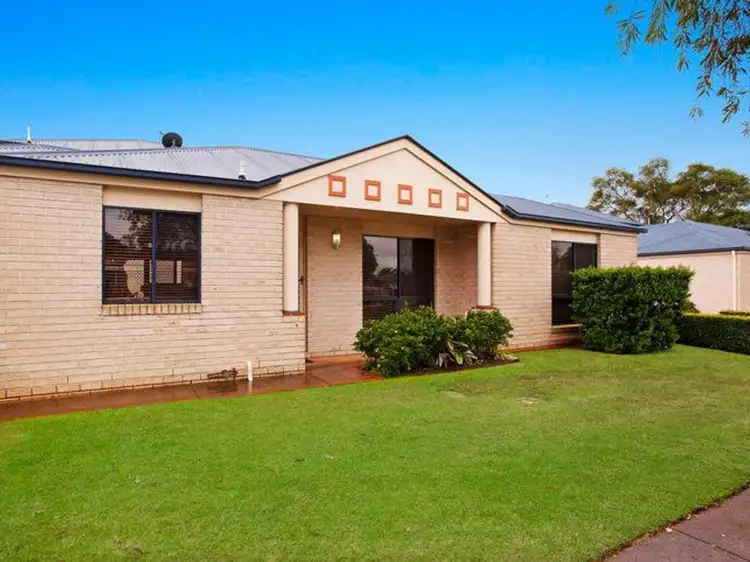 3/11 Hursley Road, Newtown QLD 4350