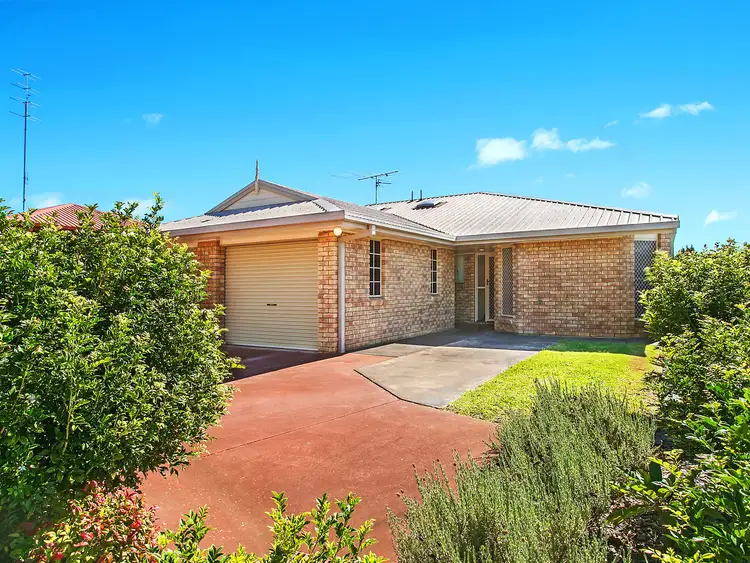 2/30 Horrocks Crescent, Kearneys Spring QLD 4350