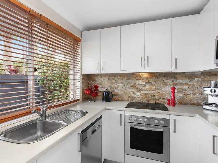 Second view of Homely house listing, 4 Lincoln Close, Bateau Bay NSW 2261