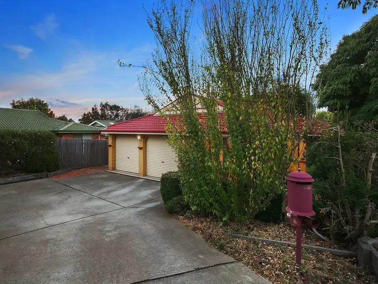 Second view of Homely house listing, 6 Leita Court, Ngunnawal ACT 2913