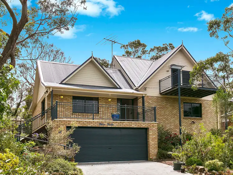 16 Wood Street, Wentworth Falls NSW 2782