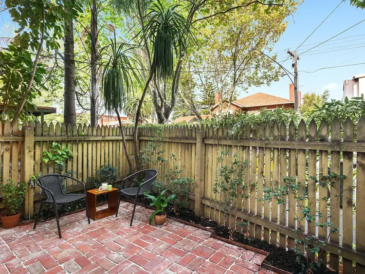2/5 Westbury Grove, St Kilda East VIC 3183