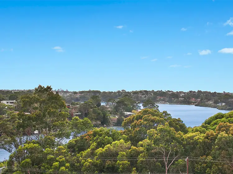 15 Struen Marie Street, Kareela NSW 2232