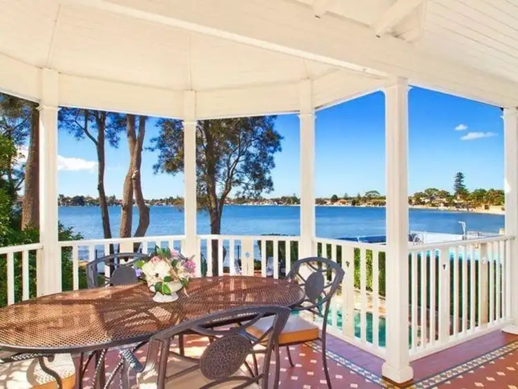 8 Marra Place, Sylvania NSW 2224