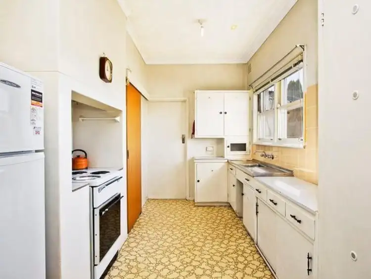 Second view of Homely house listing, 7 Lindsay Street, Griffith ACT 2603