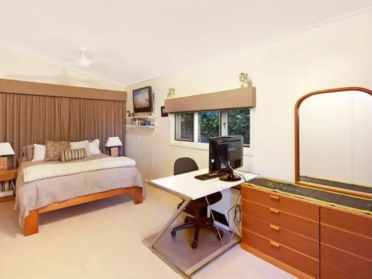 Sixth view of Homely house listing, 4 Hawkesbury Crescent, Farrer ACT 2607