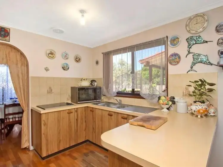 Second view of Homely house listing, 4 O'Connor Circuit, Calwell ACT 2905