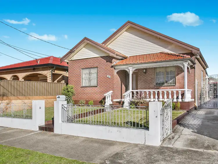 13 Harcourt Parade, Rosebery NSW 2018