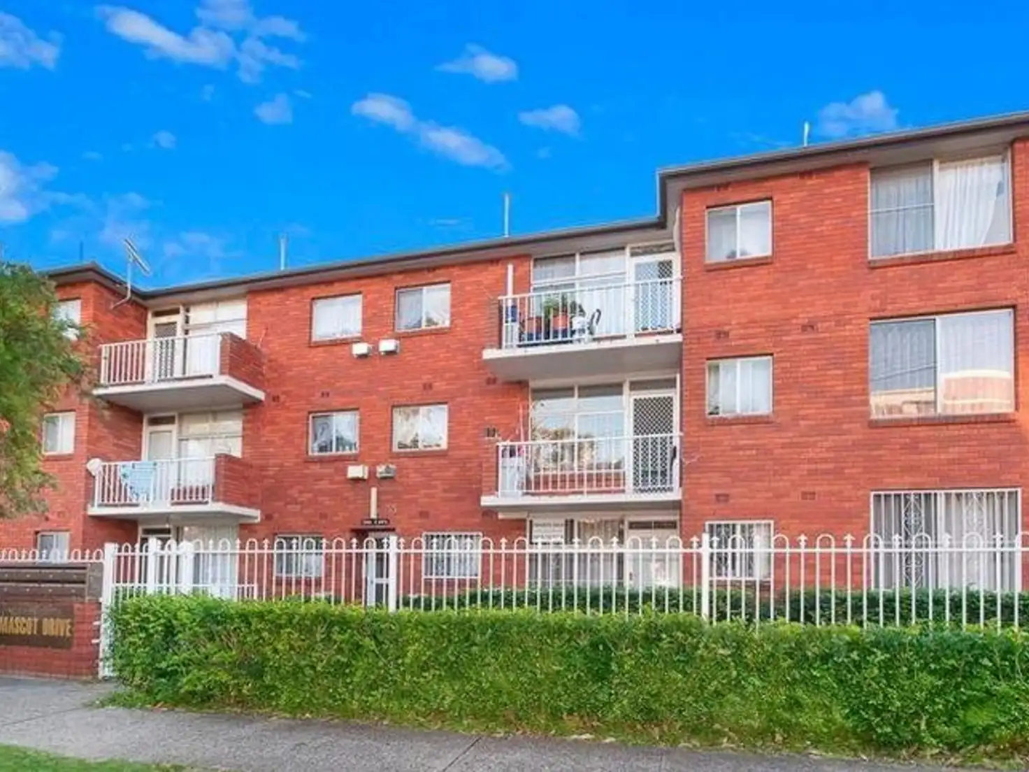 Main view of Homely apartment listing, 4/33 Mascot Drive, Eastlakes NSW 2018